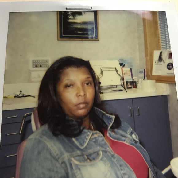 Meet your Posher, Vivian - Picture 1 of 1